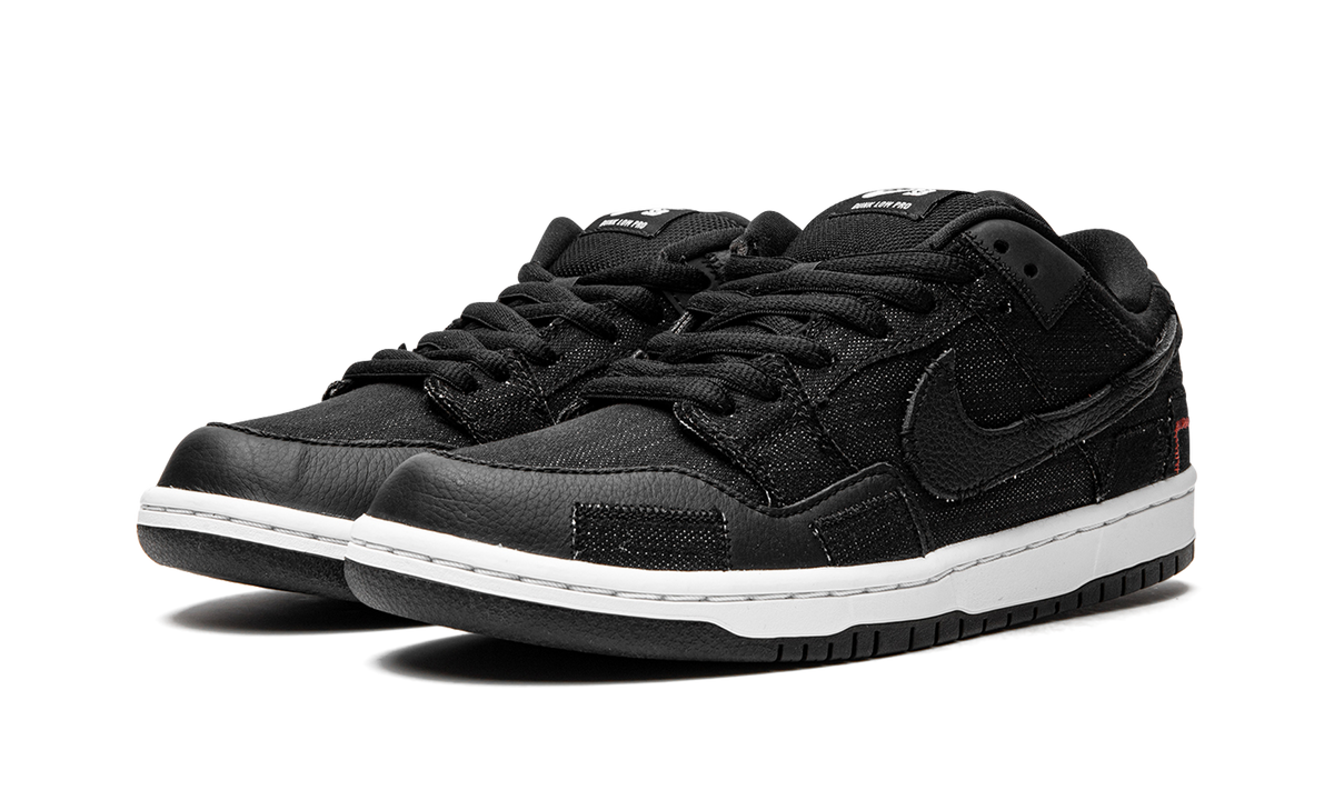 SB Dunk Low "Wasted Youth - Special Box" DD8386 001a