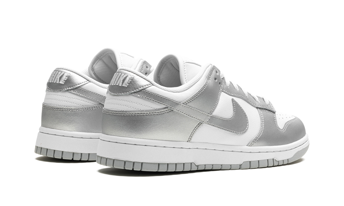 DUNK LOW WMNS "Metallic Silver" FV1311 100