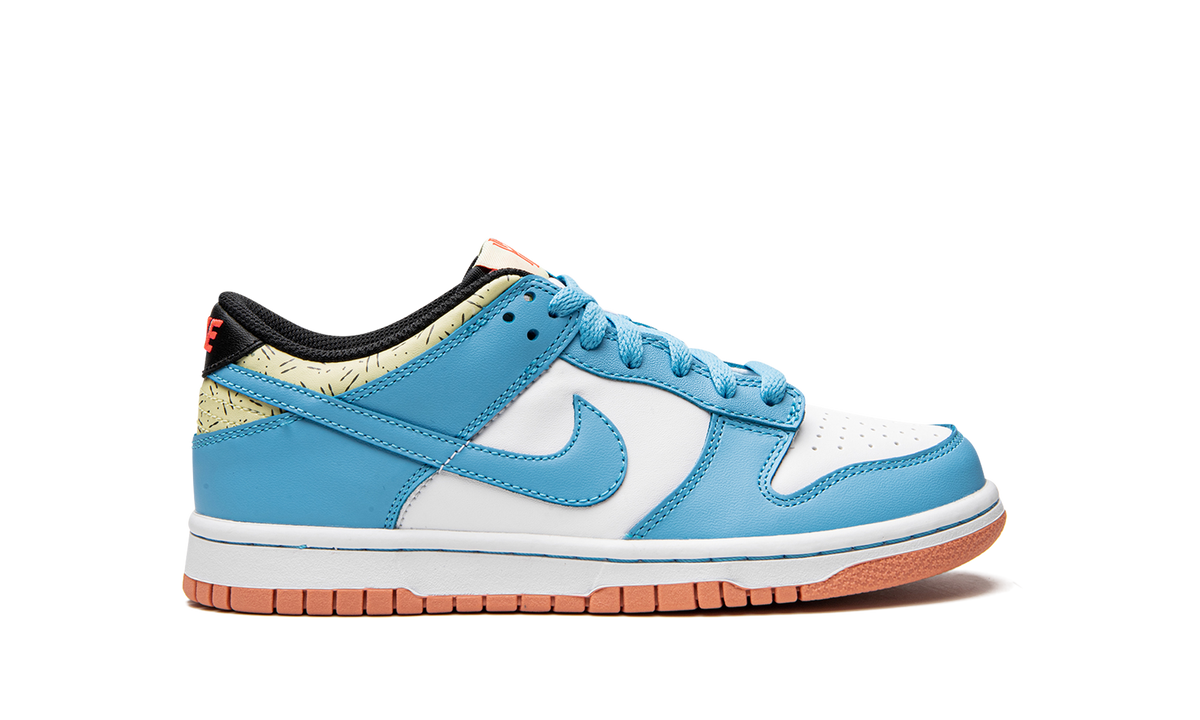 DUNK LOW SE KYR (GS) "Kyrie Irving - Baltic Blue" DN4179 400