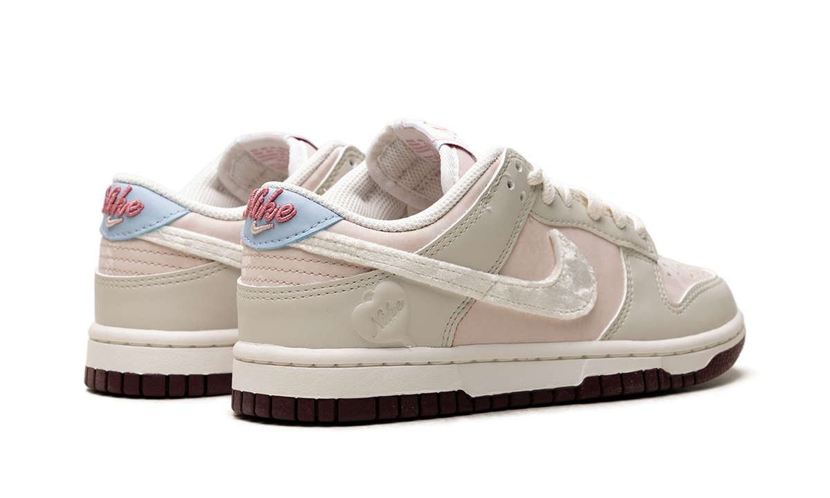 Nike Dunk Low WMNS "Valentine's Day" IQ1145 610