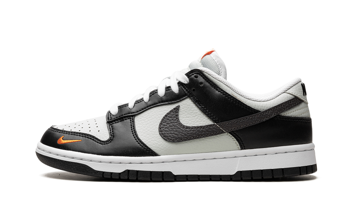 Dunk Low "Black/Total Orange" FN7808 001