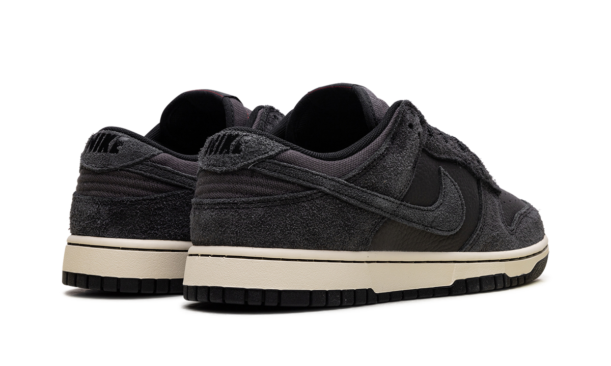 Dunk Low Premium "Black Off Noir" HF3145 001