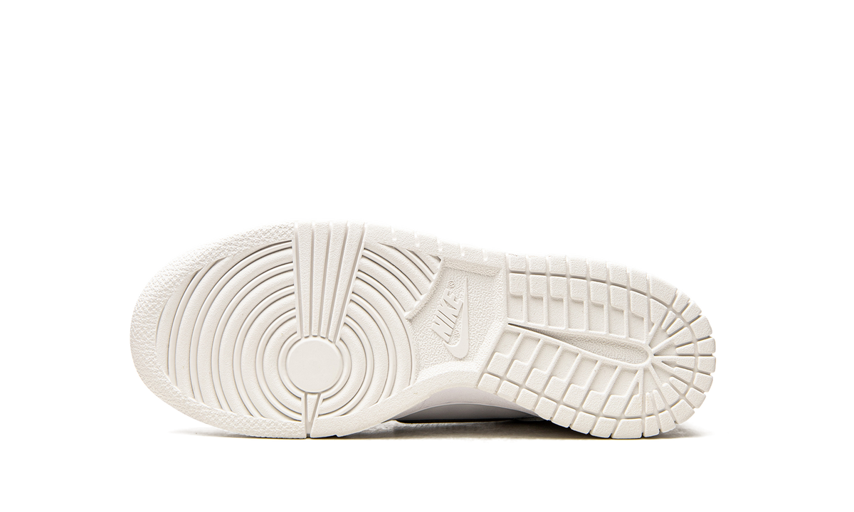 Dunk Low GS "White / Metallic Red Bronze" DH9765 100