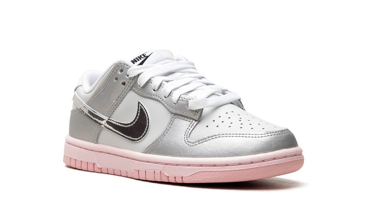 Dunk Low LX WMNS "Metallic Silver Pink Foam" HM3698 006