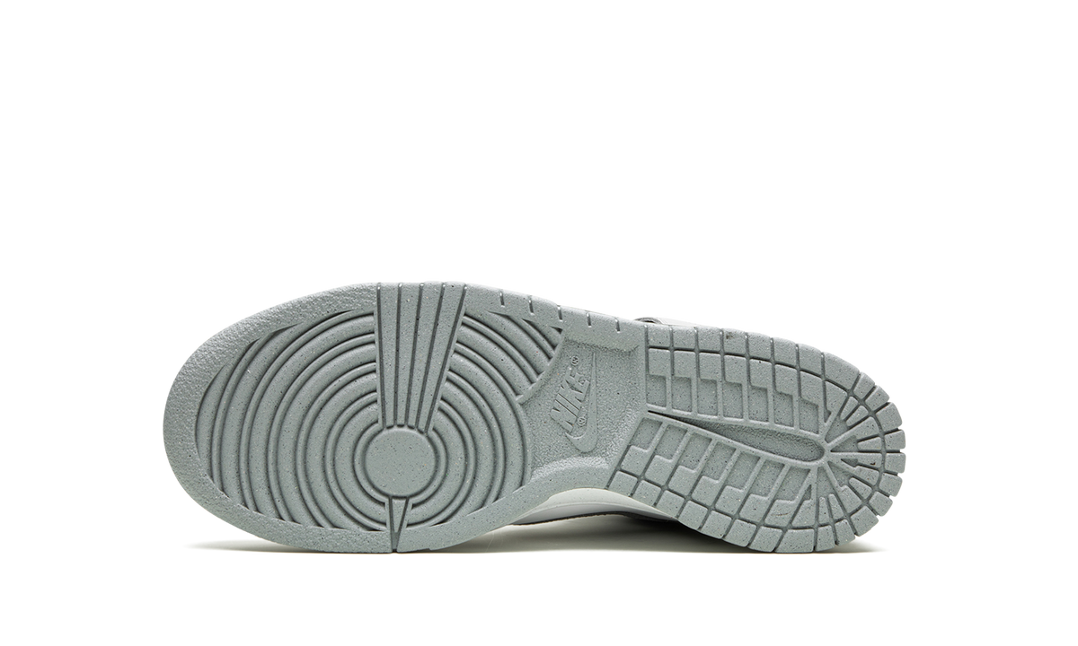 Dunk High GS "Next Nature Wolf Grey Marigold" FD9773 001