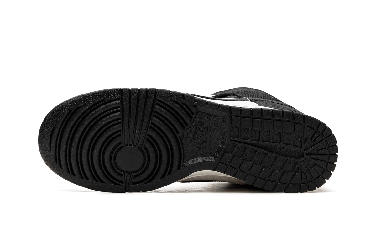 Dunk Mid "Black / White" DV0830 102