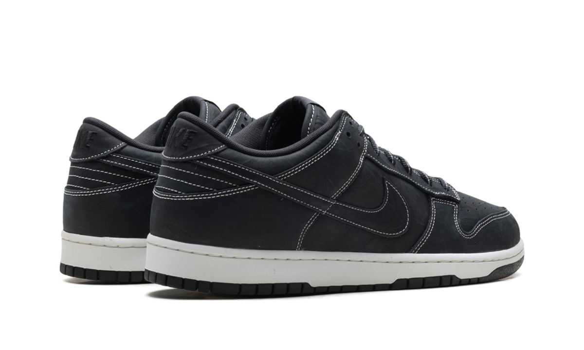 Dunk Low "Off-Noir / Summit White" IO4550 001