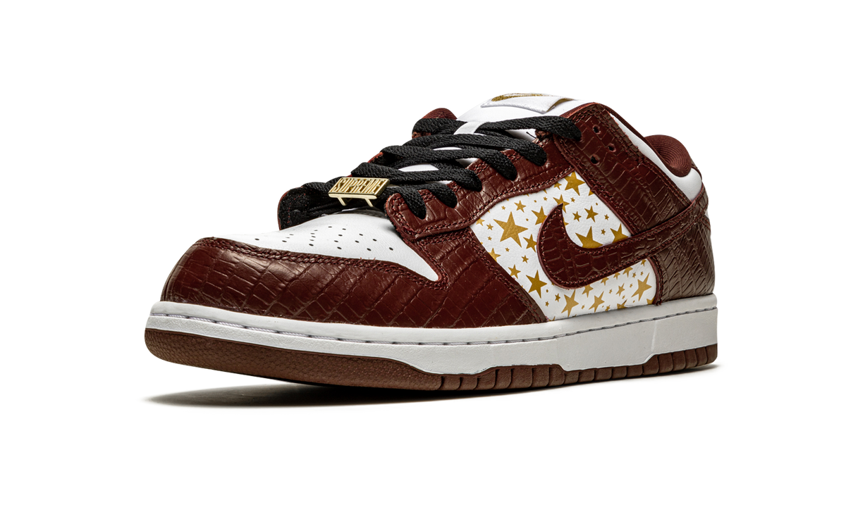 SB Dunk Low "Supreme - Stars - Barkroot Brown" DH3228 103