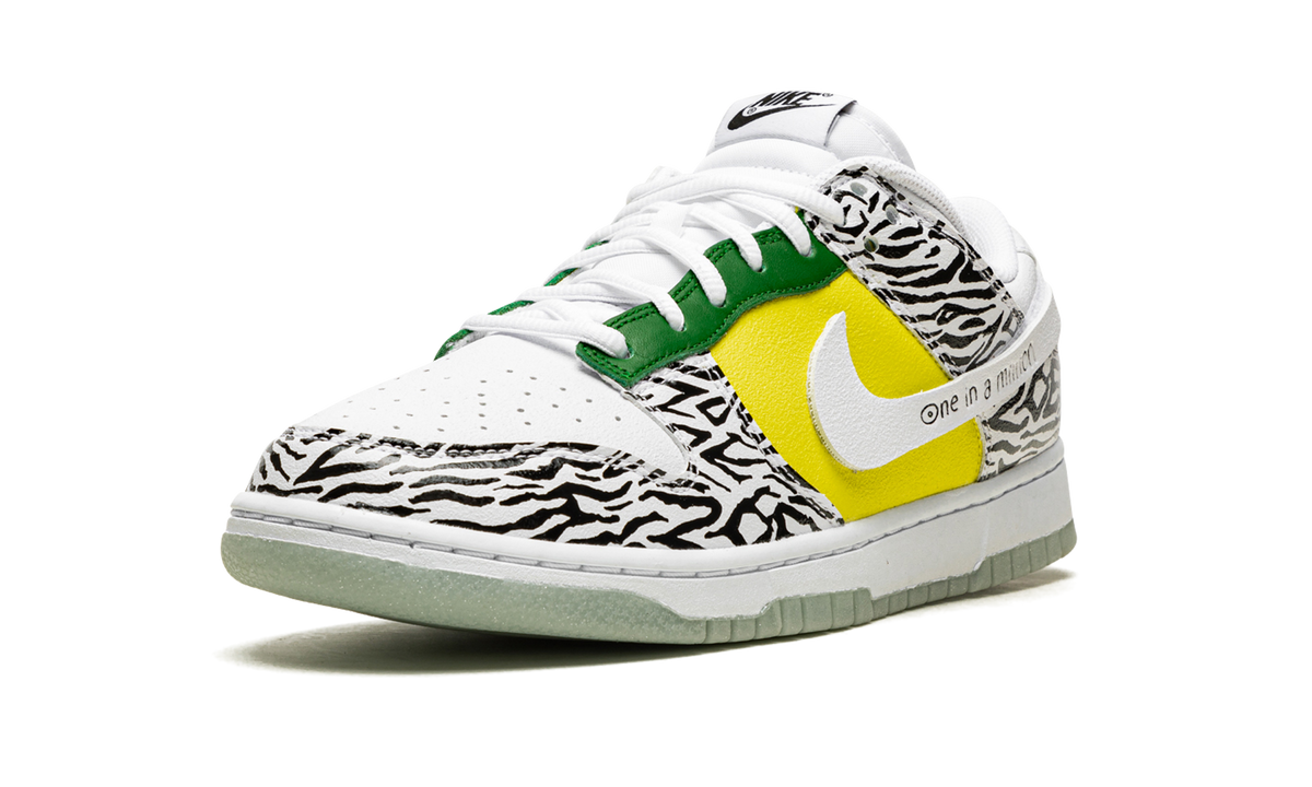 Dunk Low "Doernbecher 2022" DR7305 100