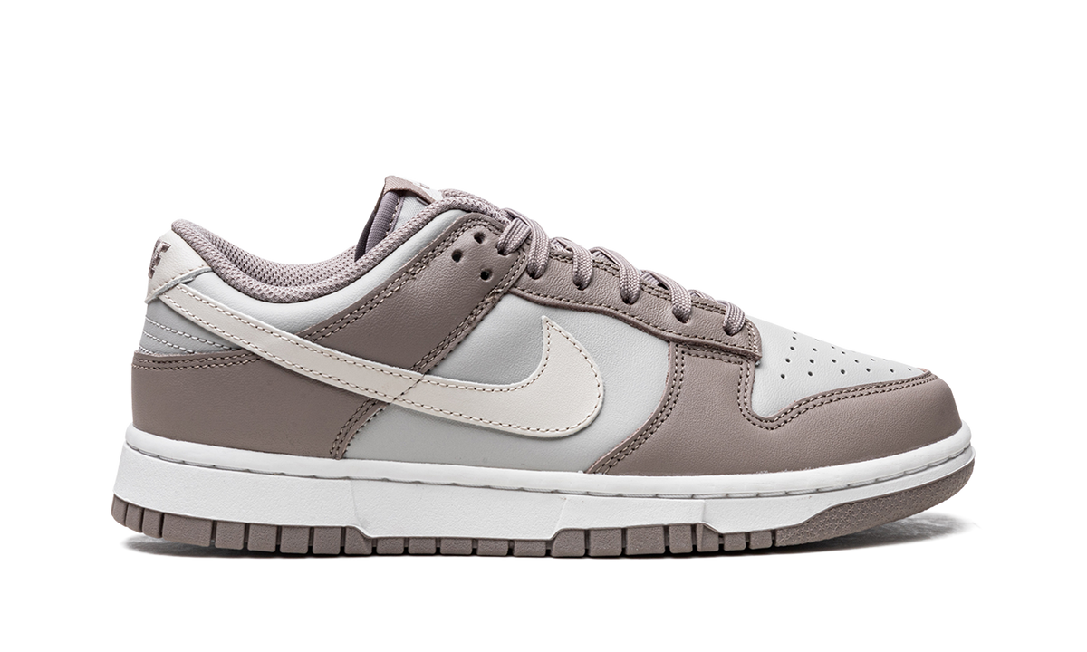 DUNK LOW WMNS "Moon Fossil" FD0792 001