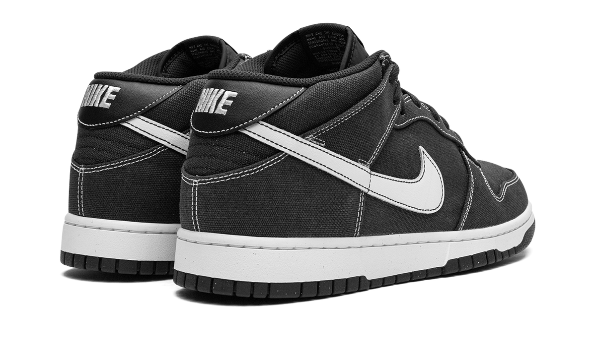 Dunk Mid "Off Noir" DV0830 001