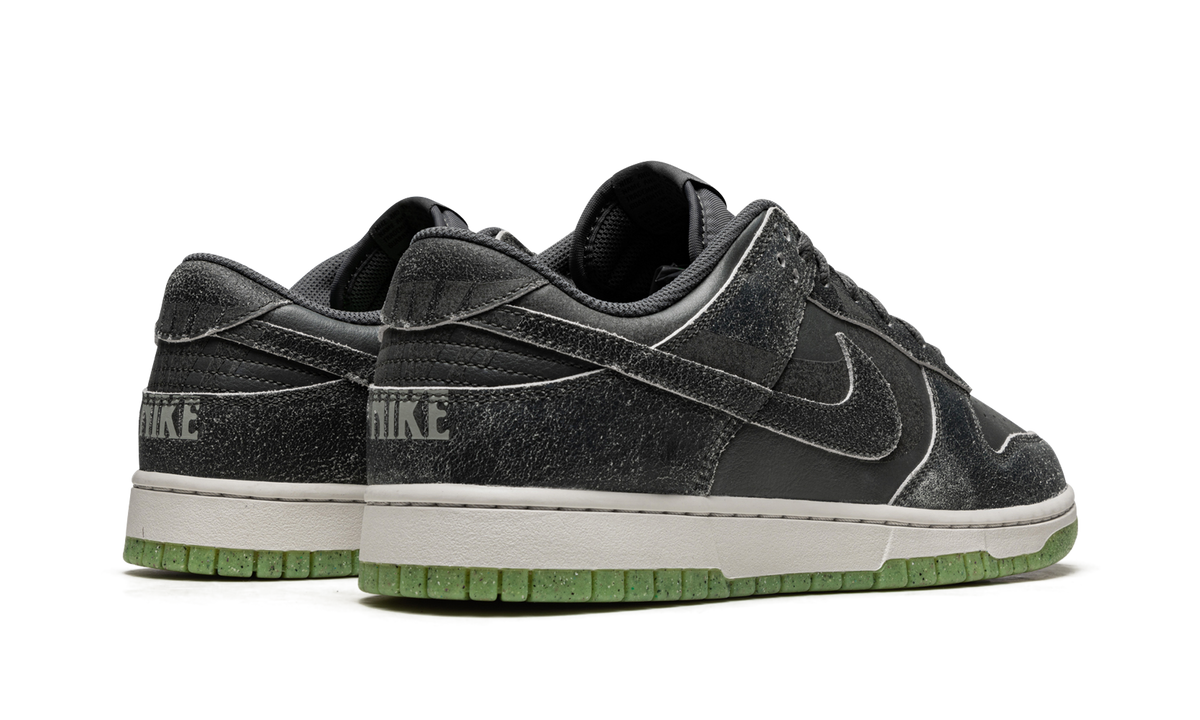 Dunk Low Retro PRM "Halloween 2022" DQ7681 001
